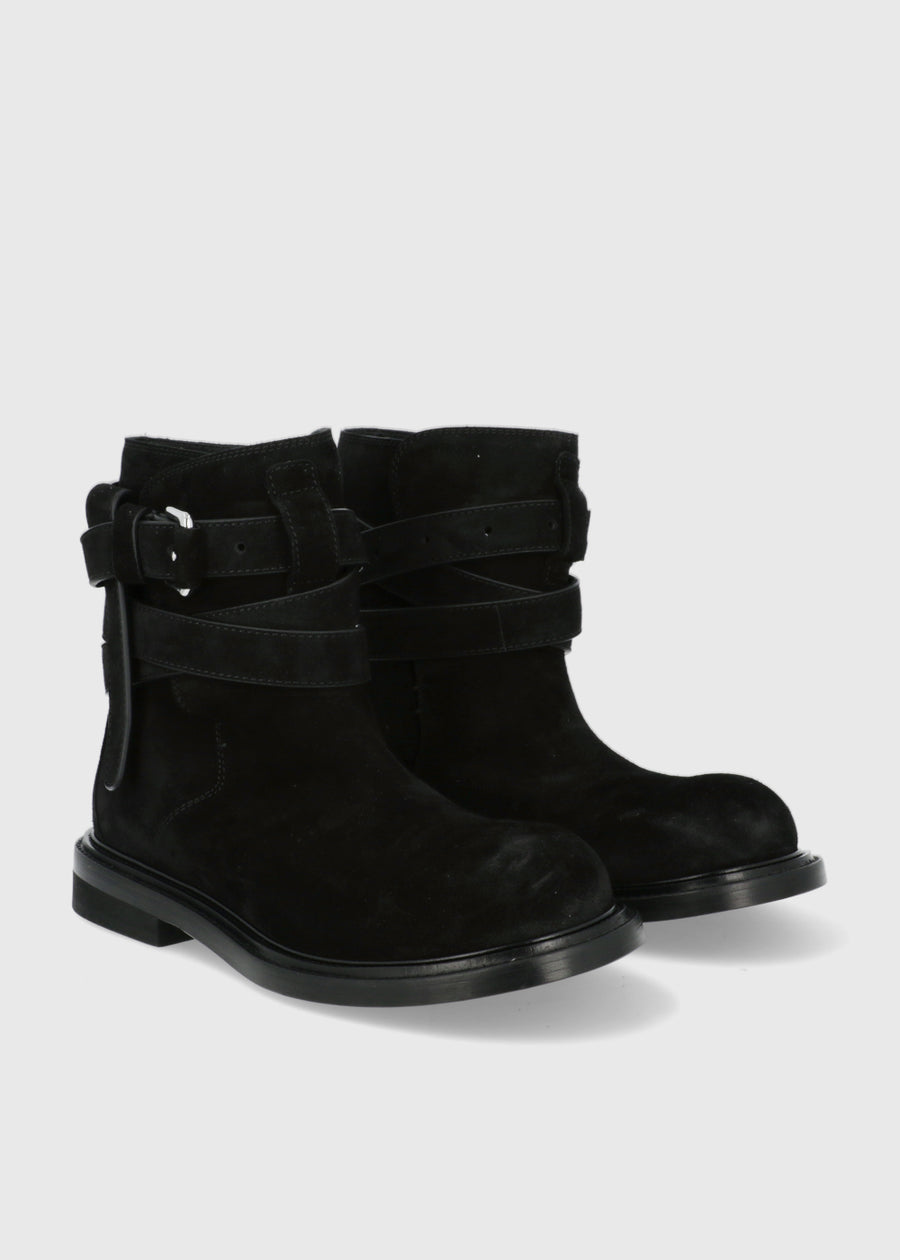 Moschino Botas con hebilla MSC-MB21094